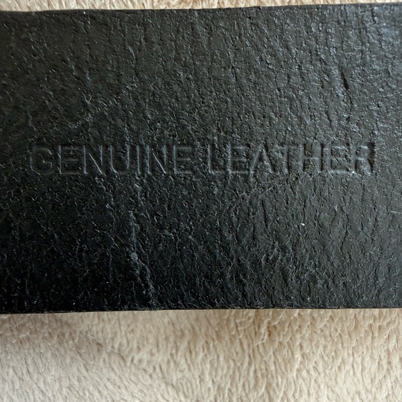 Lacoste  Black Leather Belt - Picture 5 of 8